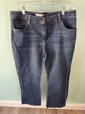 Lee Straight Leg Women's Jeans in Medium Wash Blue Size 16P